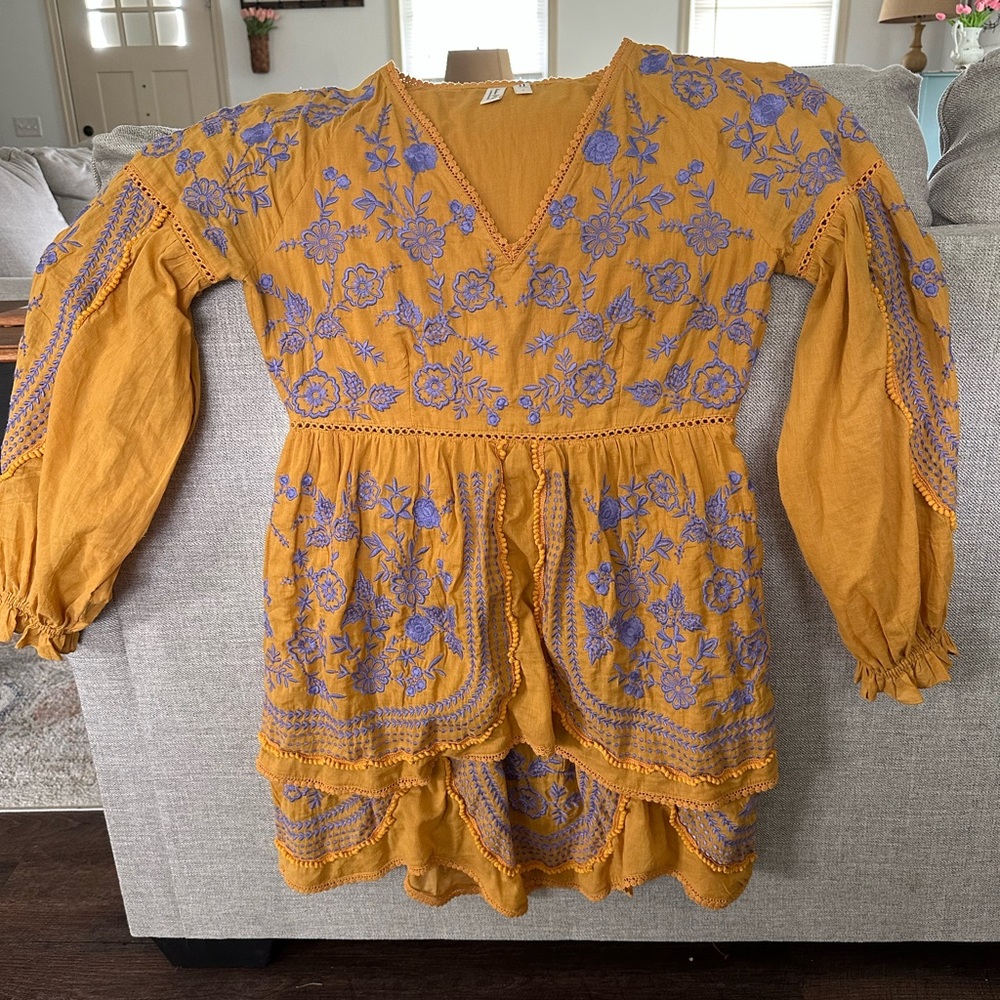 Anthropologie Meadow Rue Lisette Dress size S embroidered tunic peasant